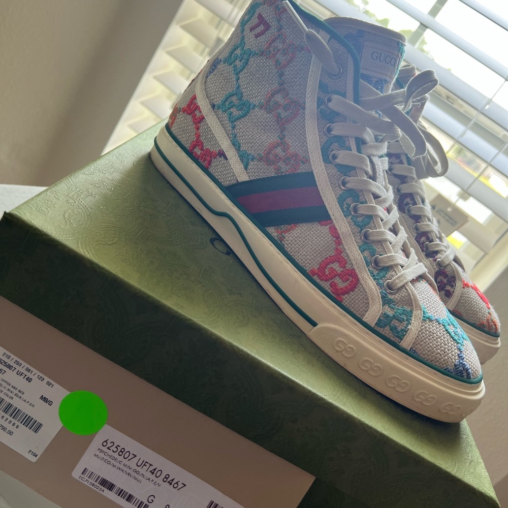 Gucci sneakers , Size 10